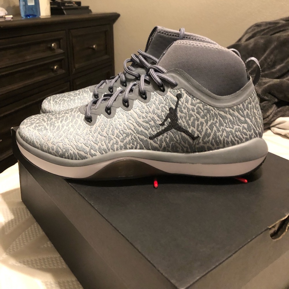 Jordan Trainer 1